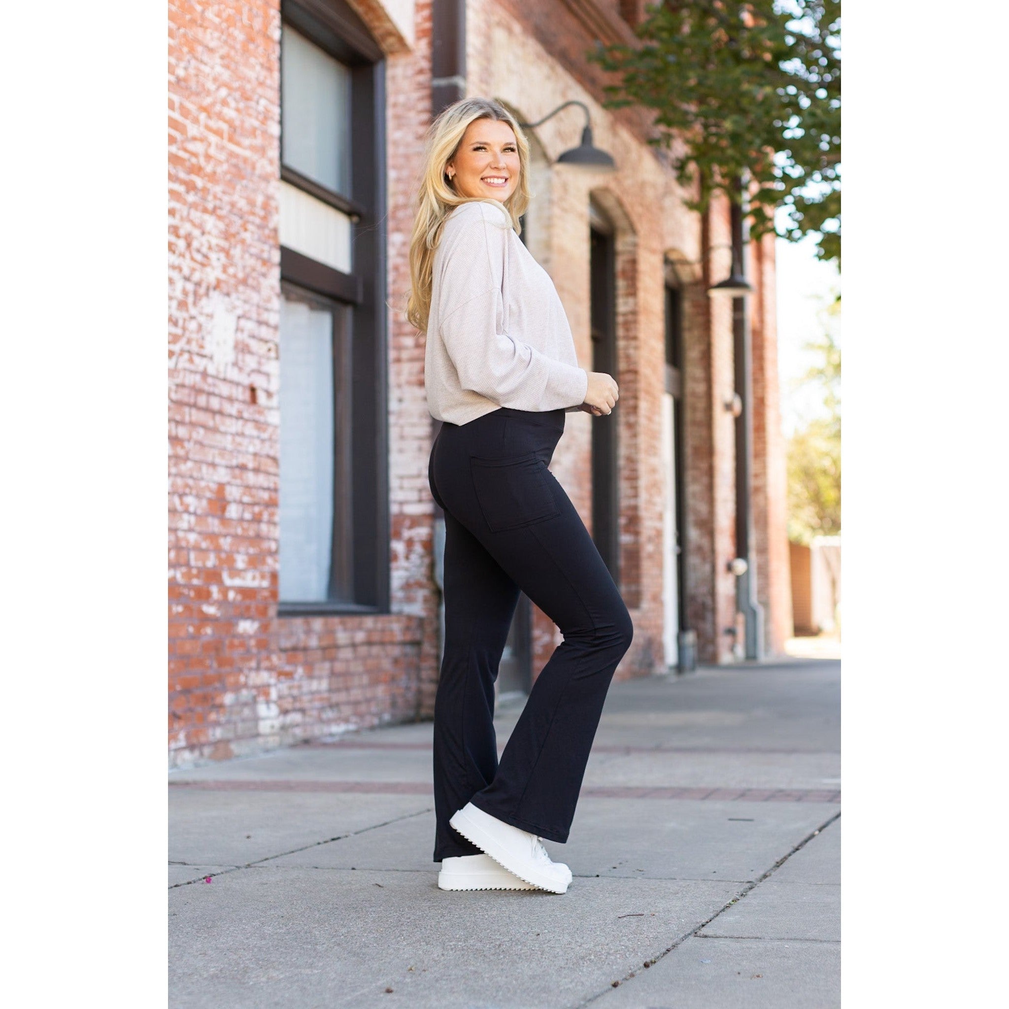 Ready to Ship | The Vanessa - 30 inch Black Bootcut Leggings