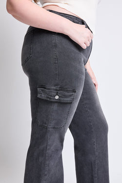 Women's Plus High Rise Wide Leg Skater Cargo Jeans