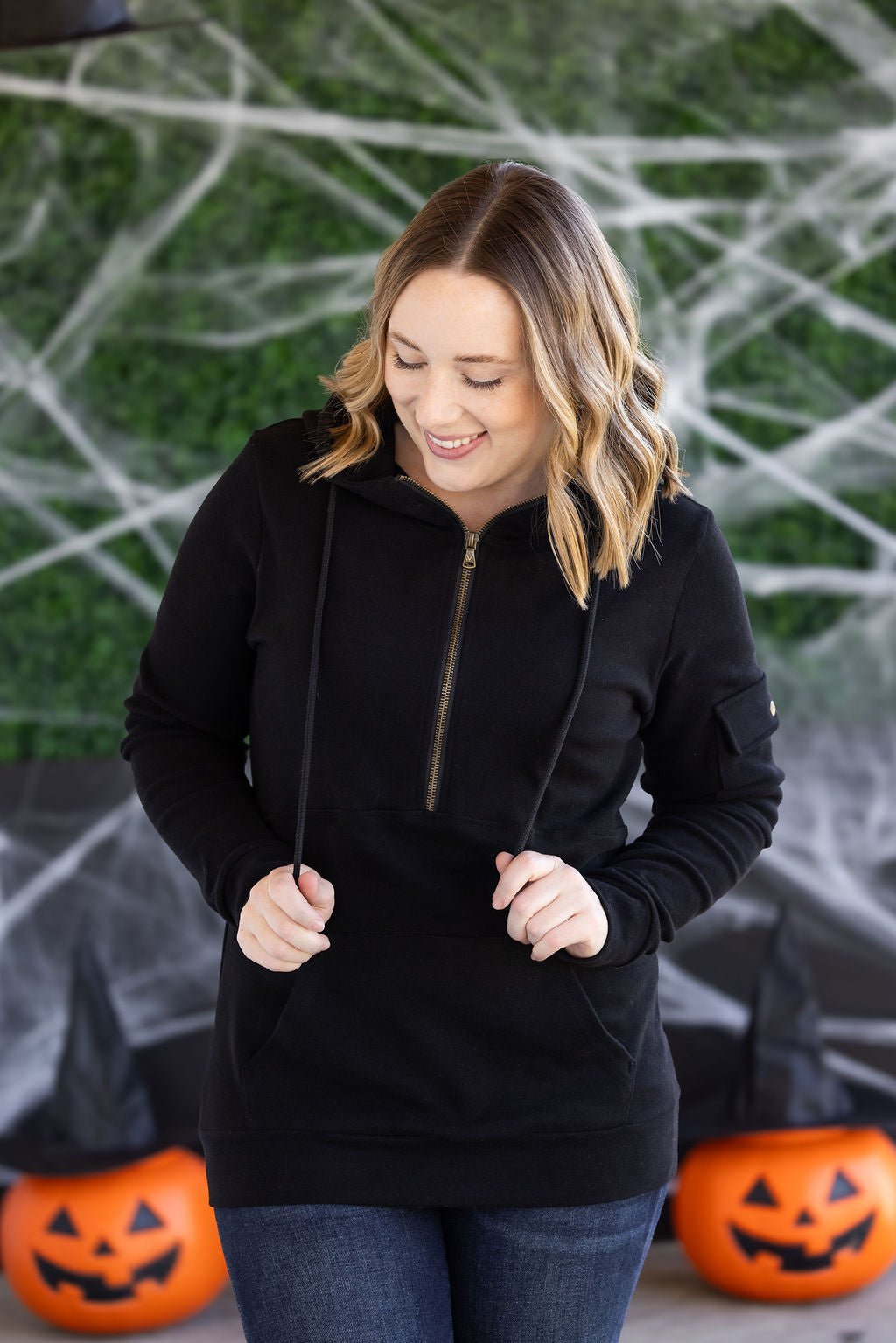 Pixie Pocket Halfzip Hoodie - Black