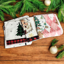 Christmas hand towel with traditional Santa design and gingham accents
Festive kitchen towel with gold snowflakes and Santa Claus print
Classic Christmas dish towel with red and black gingham border
Nostalgic Santa kitchen towel for holiday decor inspiration
Christmas towel set with vintage Santa and rustic gingham design