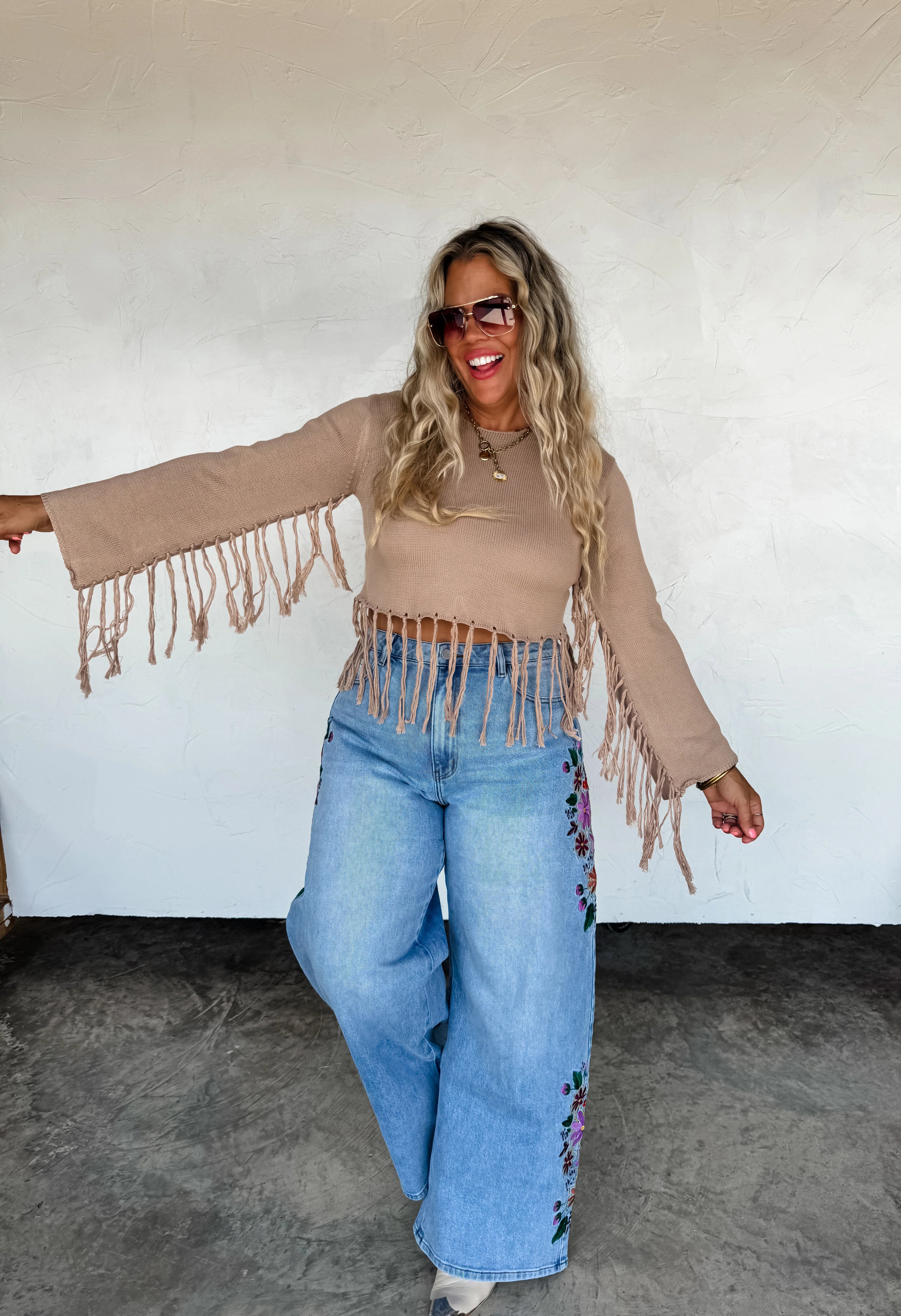 PREORDER- FRINGE BENEFITS TOP