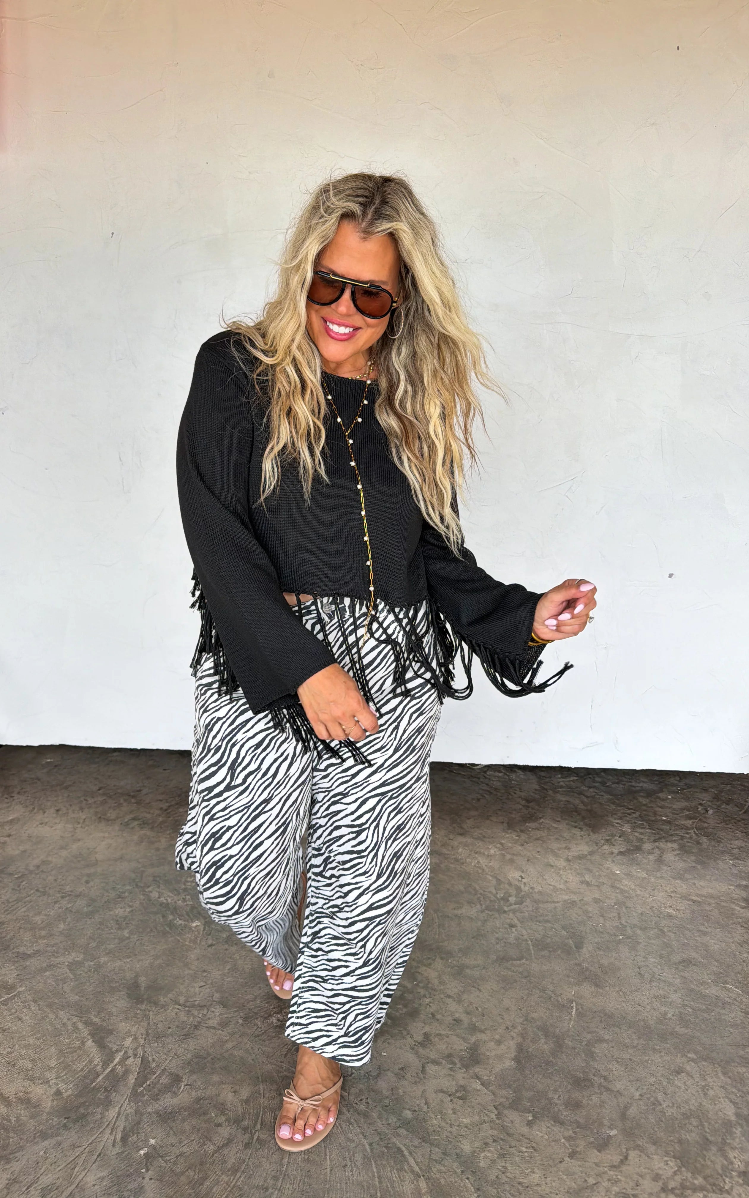 PREORDER- FRINGE BENEFITS TOP