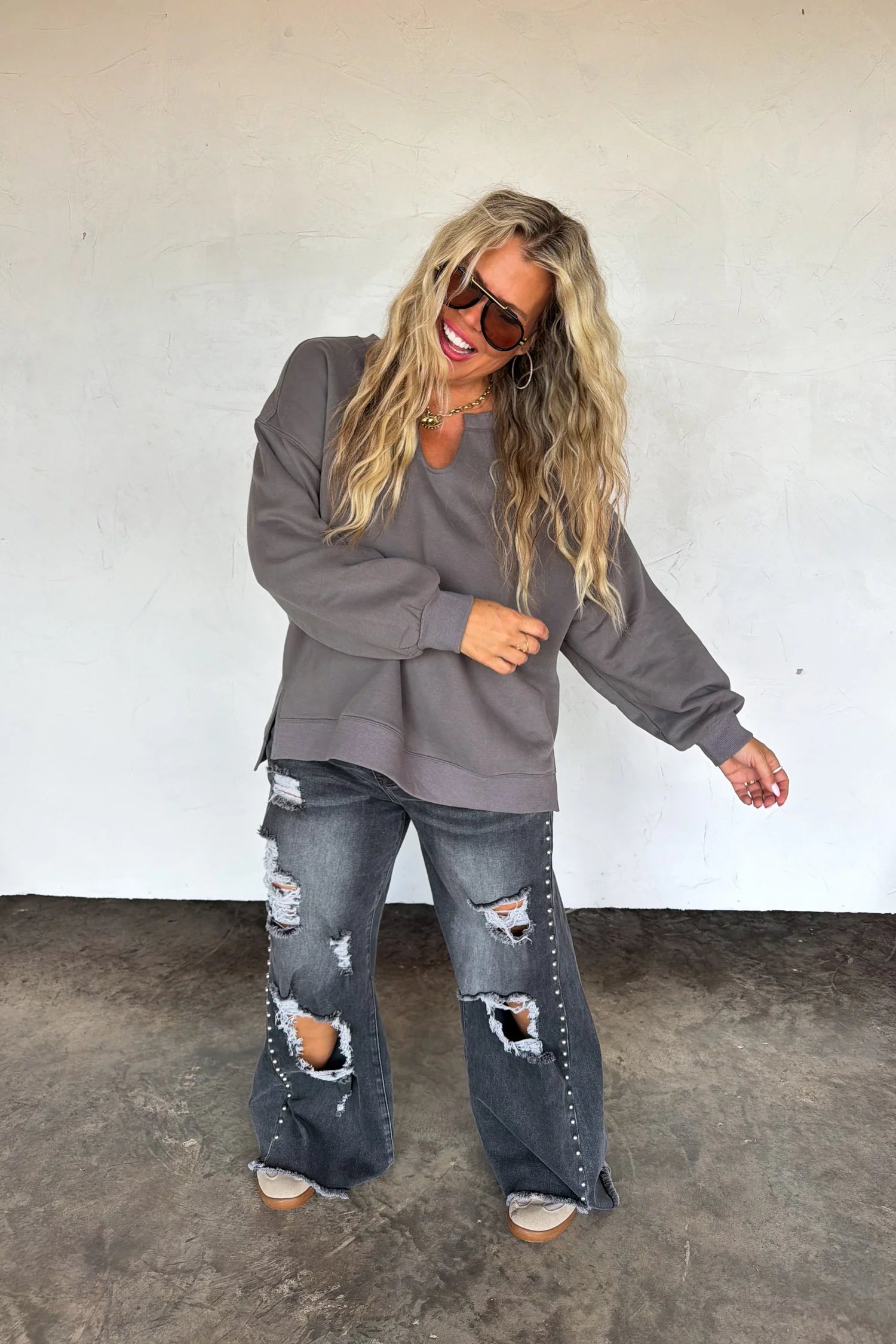 PREORDER- LIVED IN OVERSIZED PULLOVER