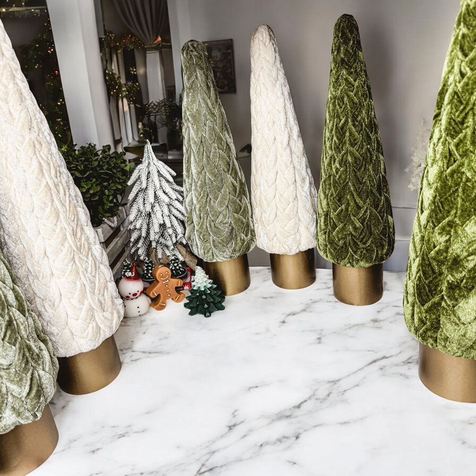 Velvet Christmas Trees for Mantle & Home Decor – Handmade Luxury Christmas Decorations
Premium Artificial Velvet Trees in Green and Cream – Ideal for Mantle Decor