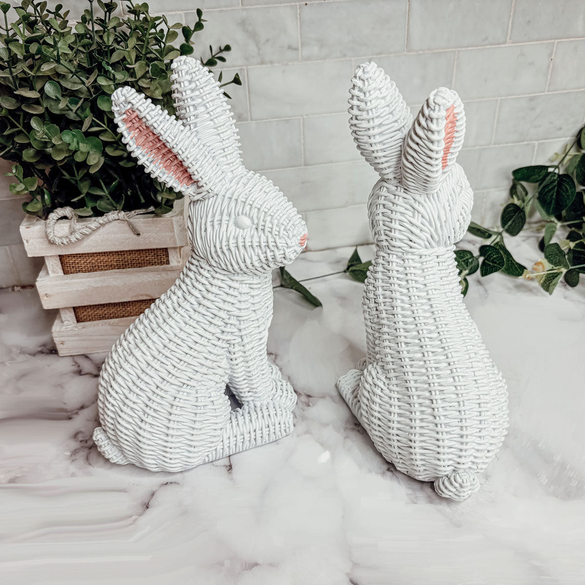 bunny decor set
rabbit set
easter bunny sets
basketweave pattern
rabbit satue garden
bunny statue outdoor
bunny statue indoor
ceramic bunny figurines