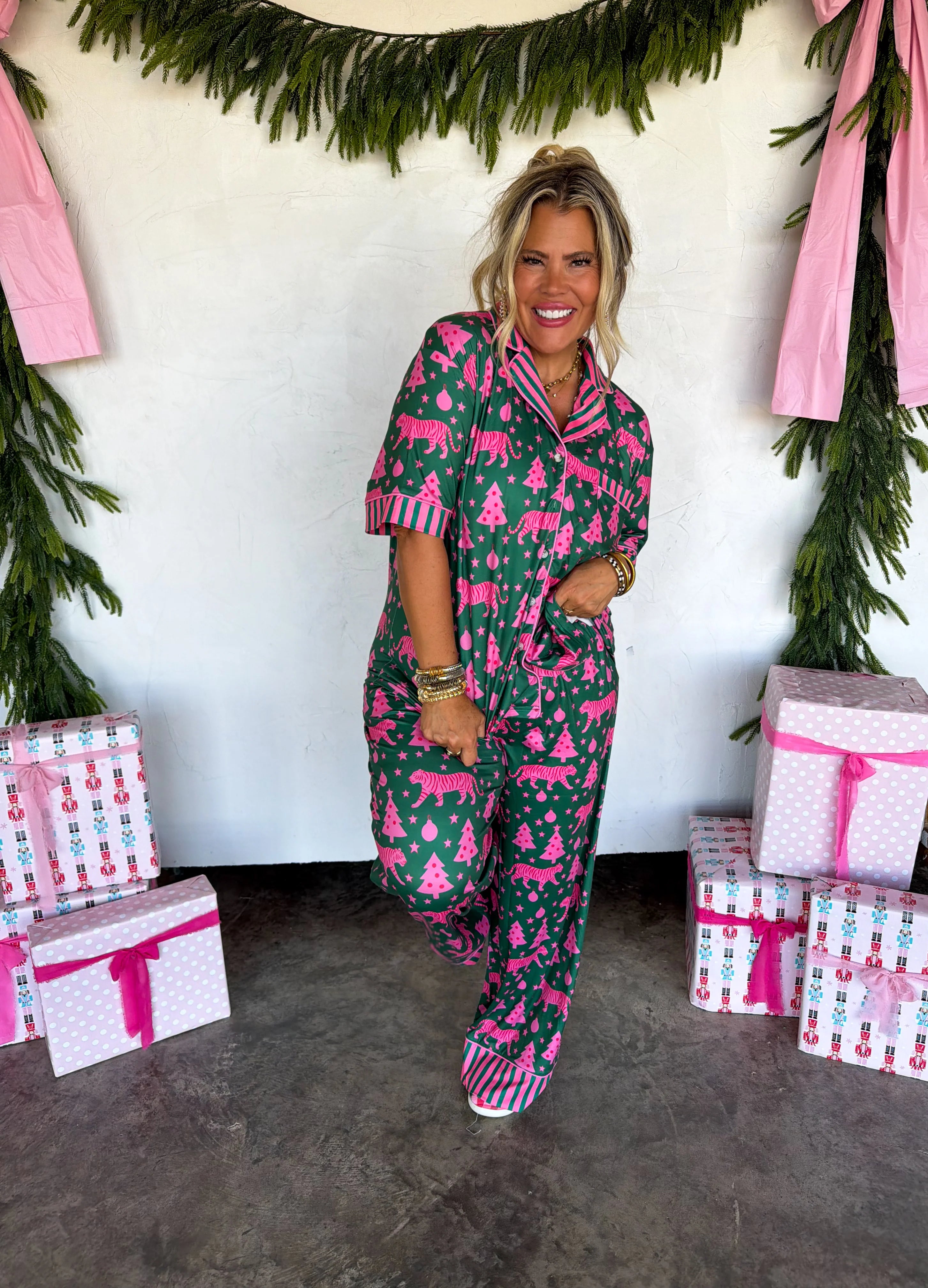 PREORDER- CHRISTMAS MORNING LUXE PJ SETS