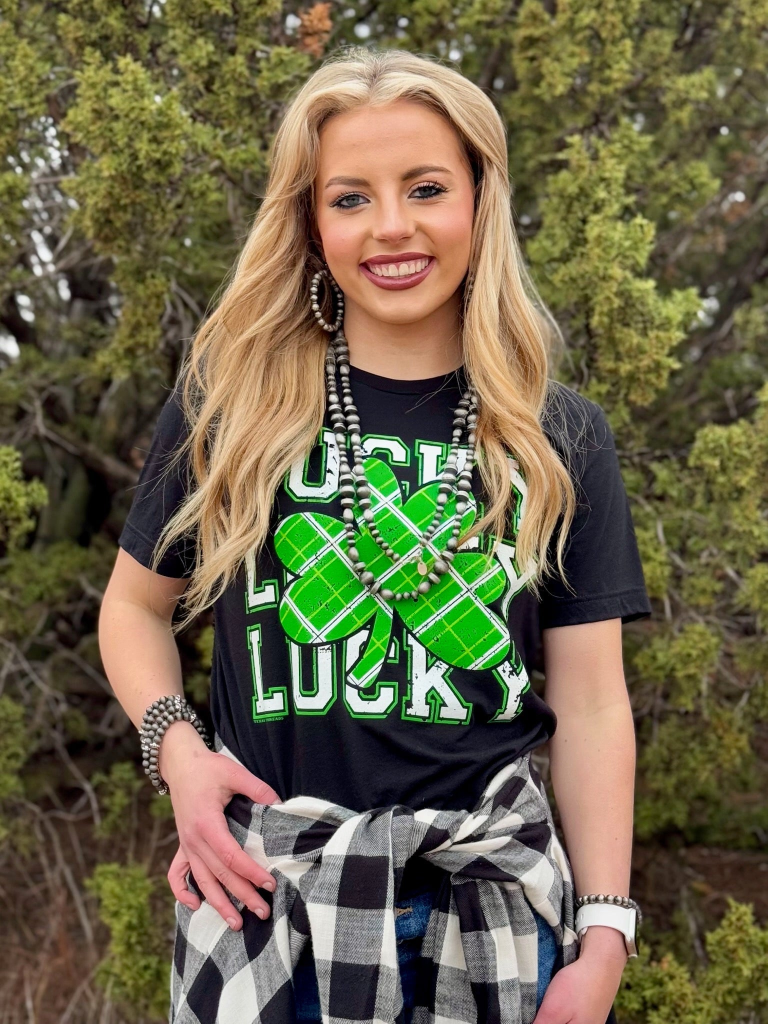 Lucky Repeat in Green & White Tee & Sweatshirt