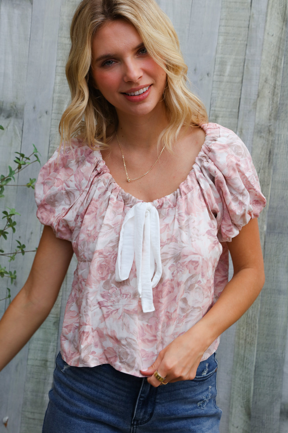 Feeling Femme' Blush Scoop Neck Floral Top w/Bow
