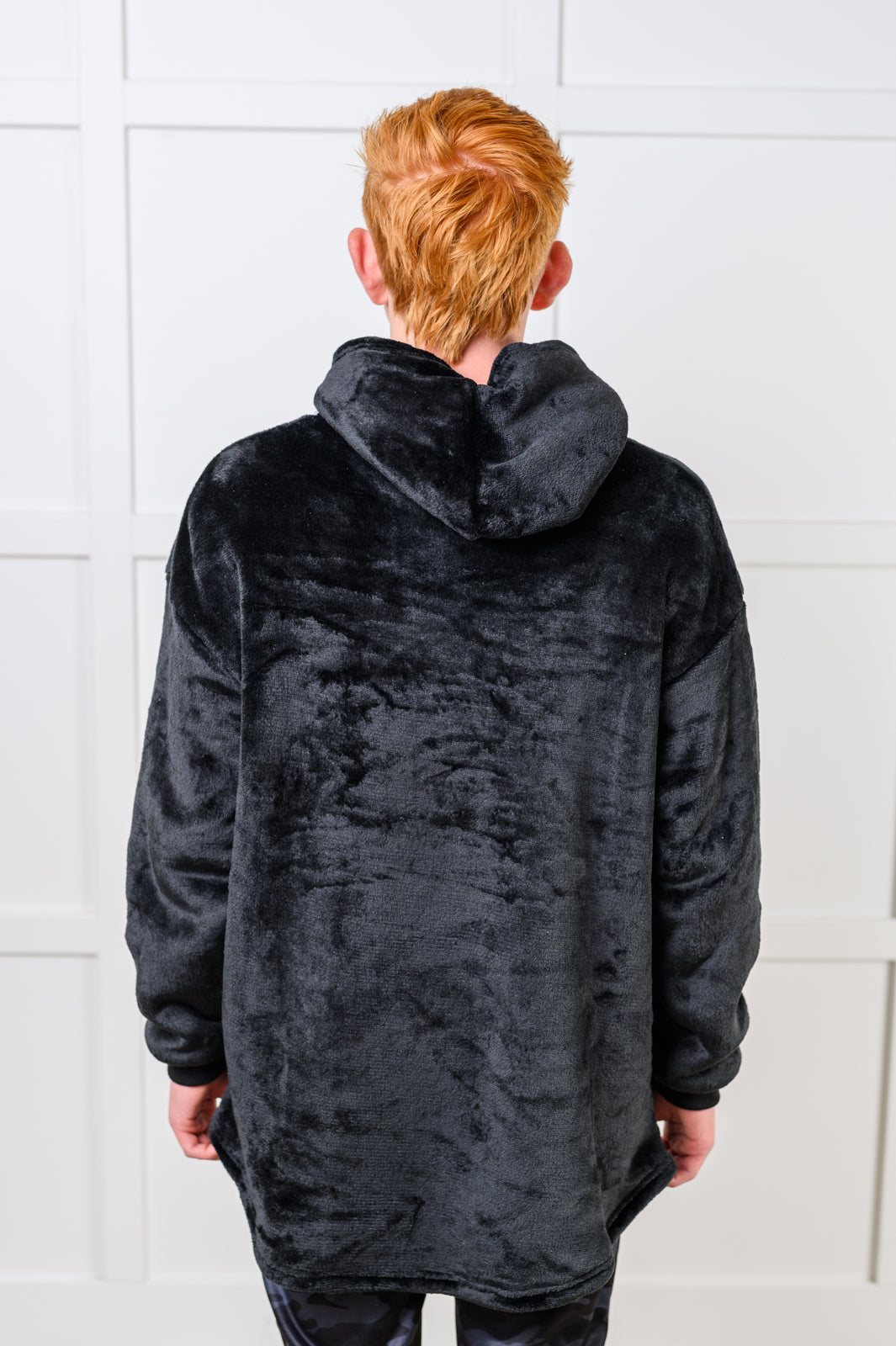 Kids Oversized Hoodie Blanket in Black