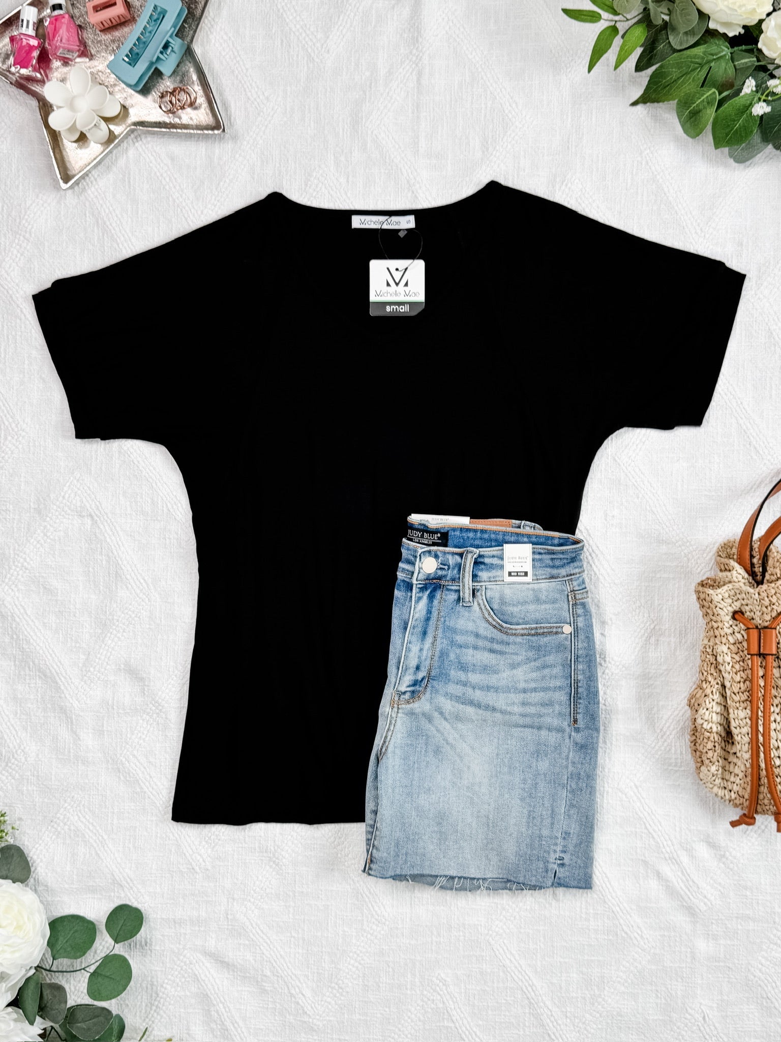 Bamboo V Neck Tee - Black