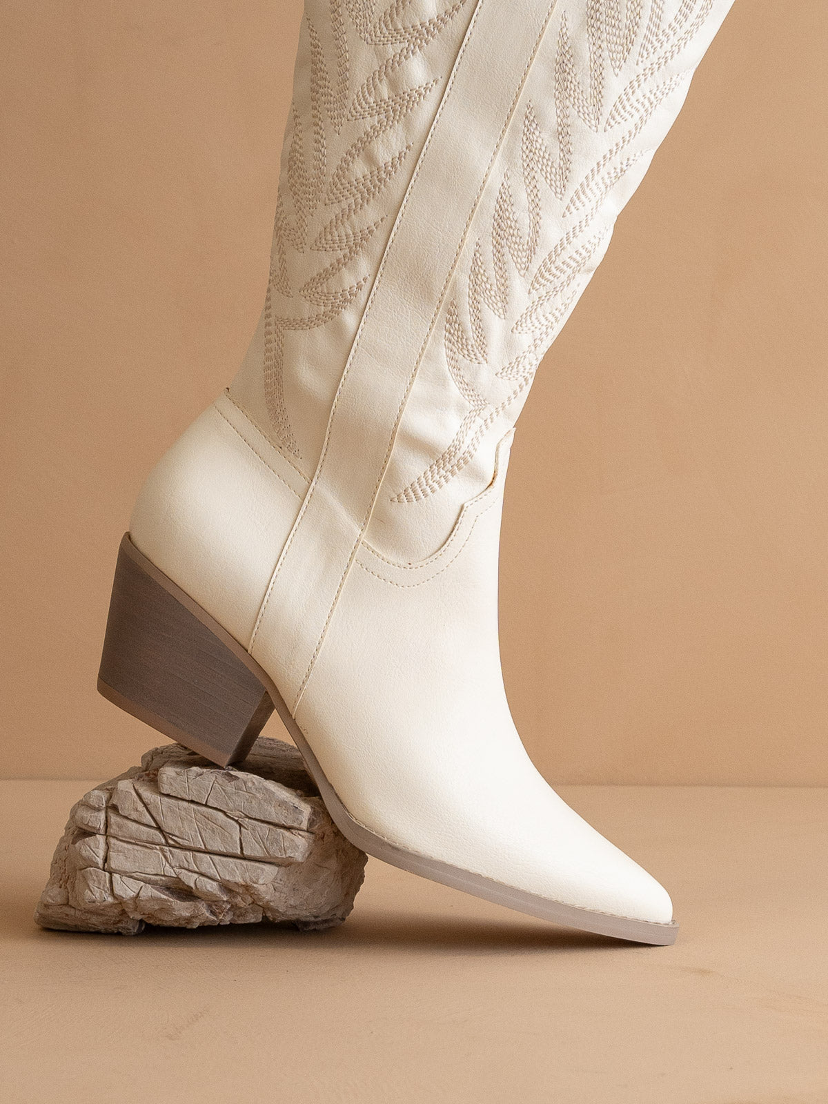 The Samara | White Cowgirl Embroidered Tall Boot
