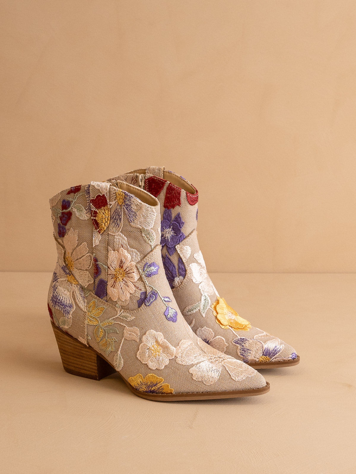 The Wanda | Taupe Floral Appliqué Western Boot