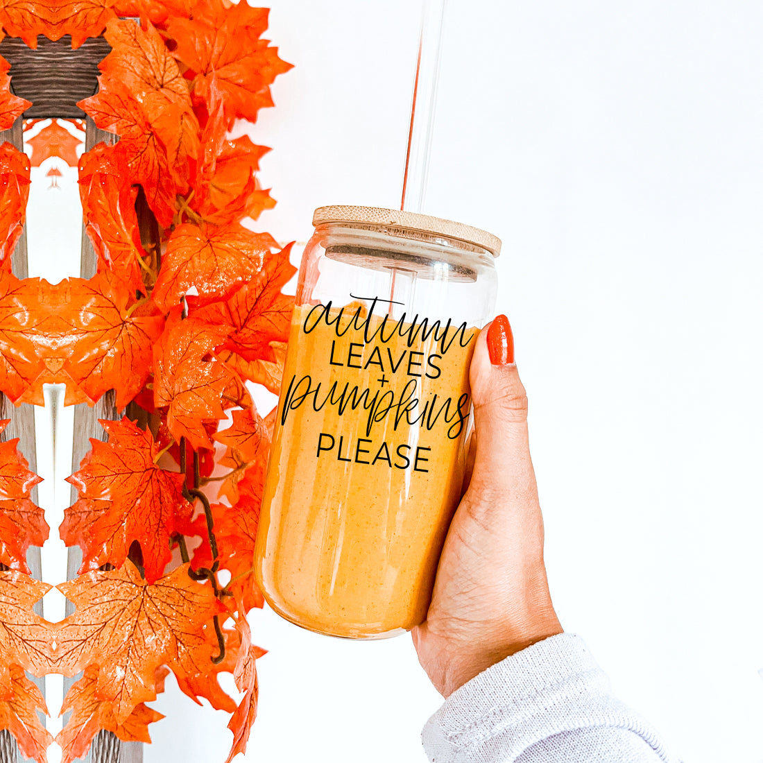 Pumpkin spice lover glass tumbler with bamboo lid
Autumn leaves and pumpkins tumbler set