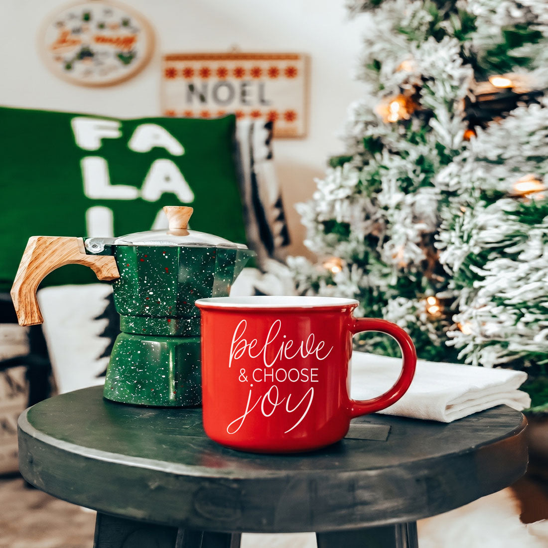 Christmas kitchen accessories and gifts
Seasonal Christmas drinkware collection
Holiday mug for warm winter drinks
Christmas gift ideas for coffee drinkers
Cute Christmas gifts under 25 dollars
Holiday gift for coffee lovers
Cozy Christmas gifts for her
Christmas gifts for moms who love coffee