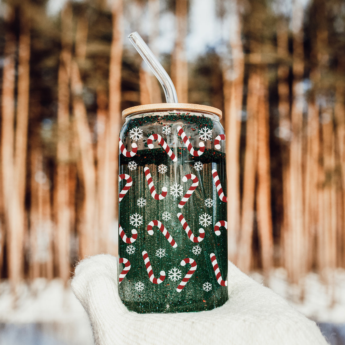 Christmas glass cup 17oz with bamboo lid - Holiday coffee tumbler with glass straw - Candy cane snowflake design
Holiday glass tumbler 17oz - Christmas coffee cup with bamboo lid glass straw - Festive kitchen gifts