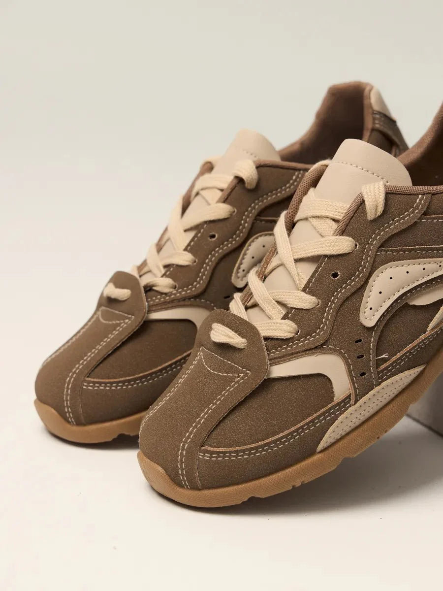 Claire Sneakers for a Chic Look