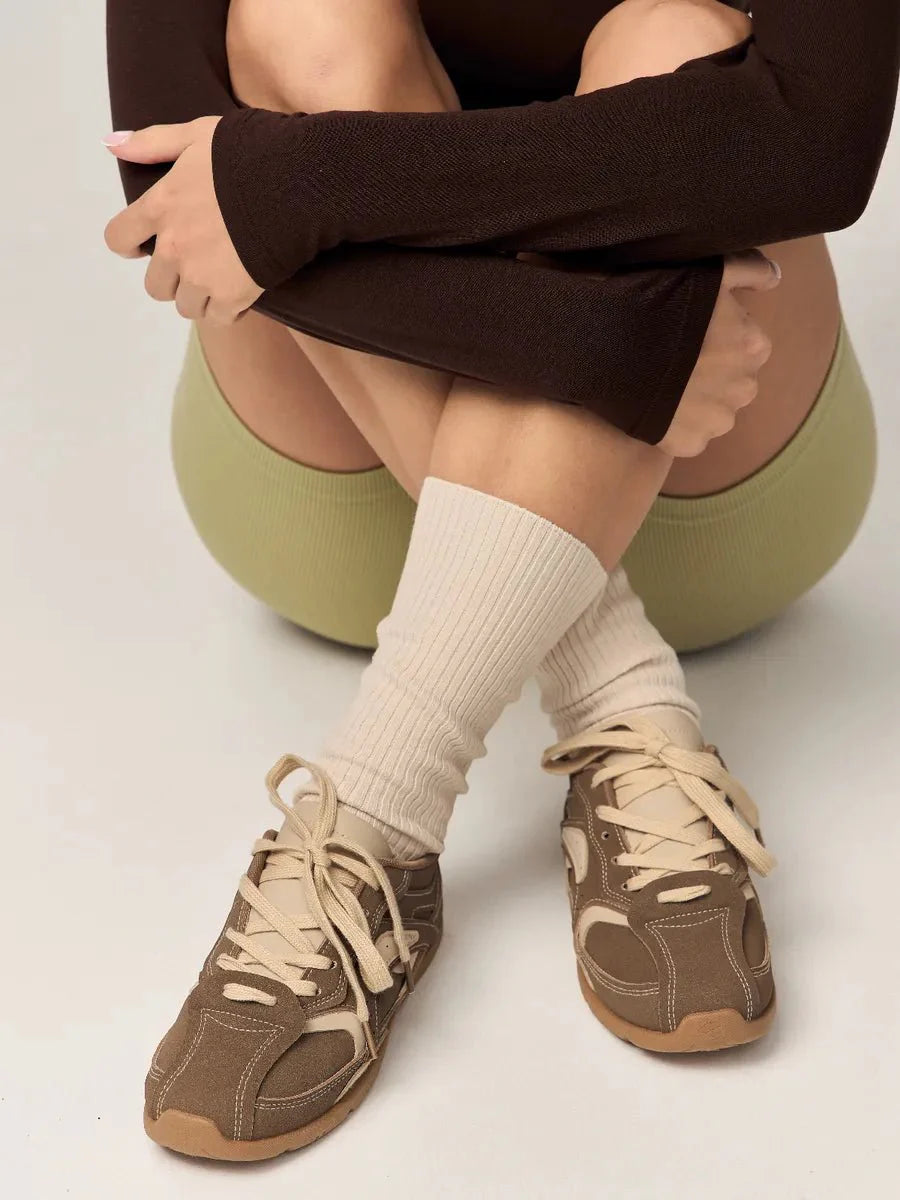 Claire Sneakers for a Chic Look