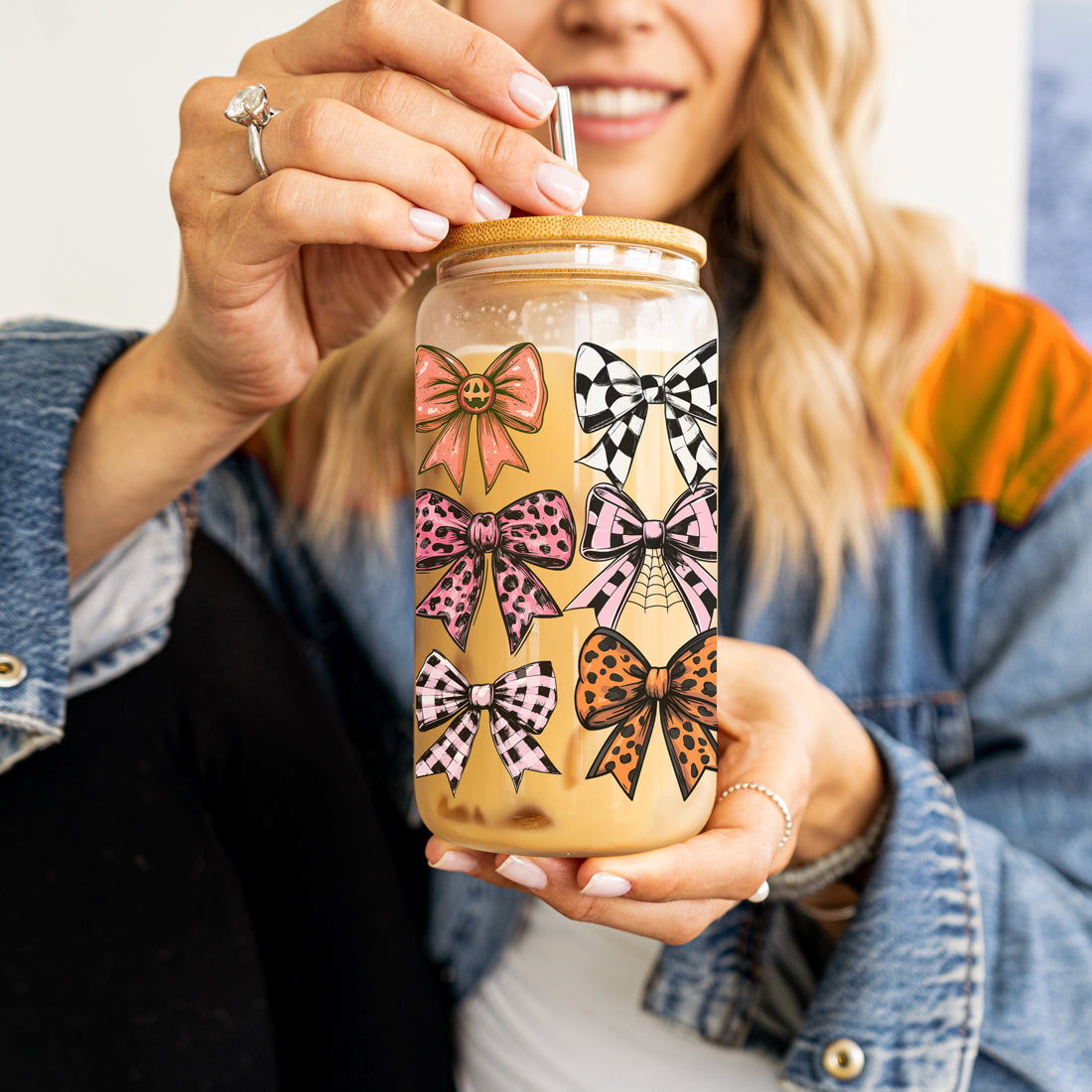 Designer bow fall drinkware
Romantic autumn pattern glass
Soft aesthetic bow tumbler