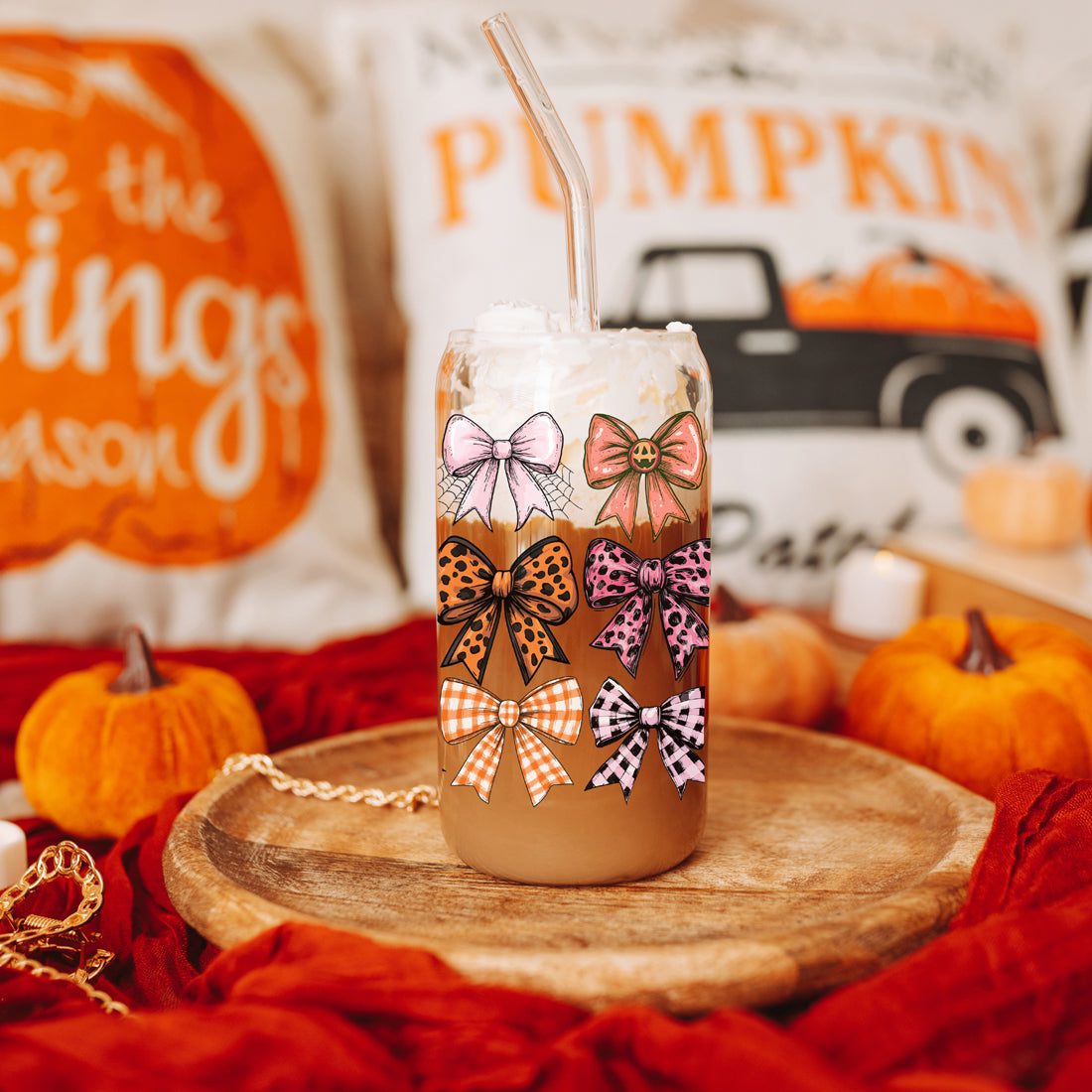 Halloween coquette style glass
Fall soft girl drinking tumbler
Aesthetic girl fall gift tumbler
Coffee lover bow pattern glass