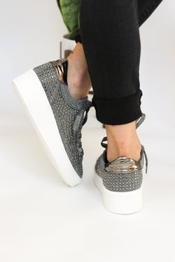 Diva Sneaker in Pewter