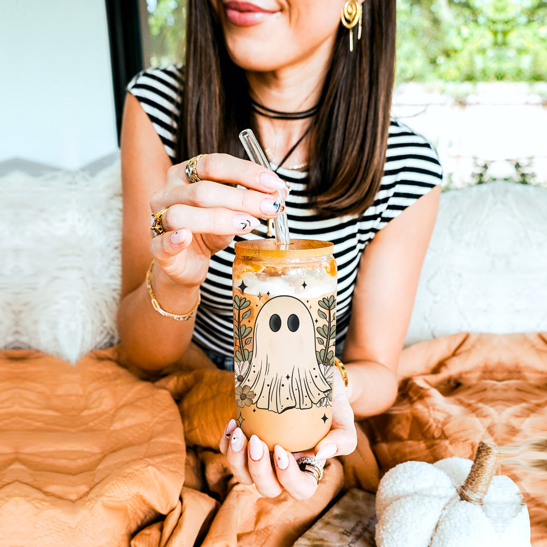 Garden core halloween glass
Soft witch aesthetic tumbler
Cottage witch style cup
Modern witch garden glass