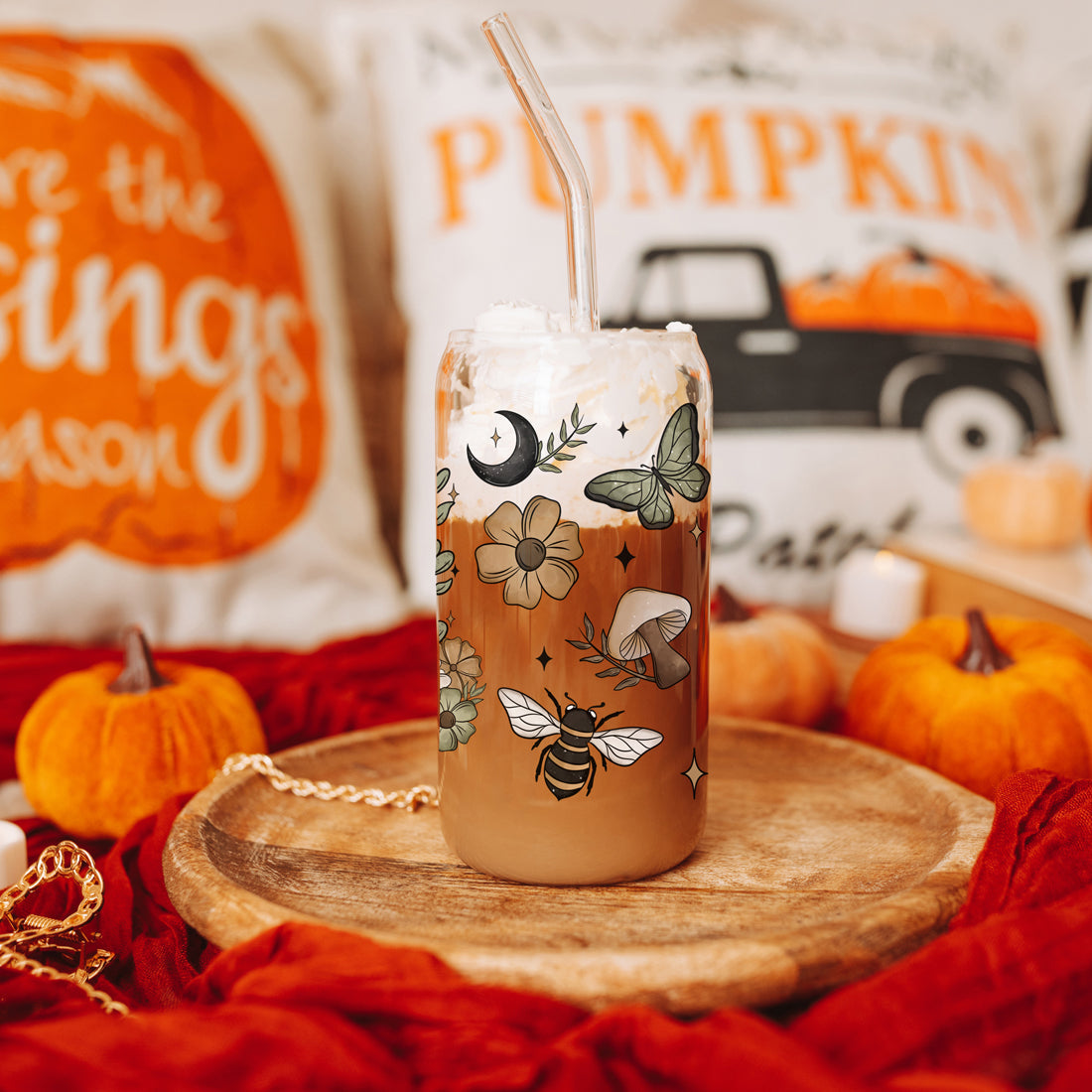 Halloween coffee lover gift
Garden party ghost tumbler
Botanical halloween present
Cottage witch gift glass