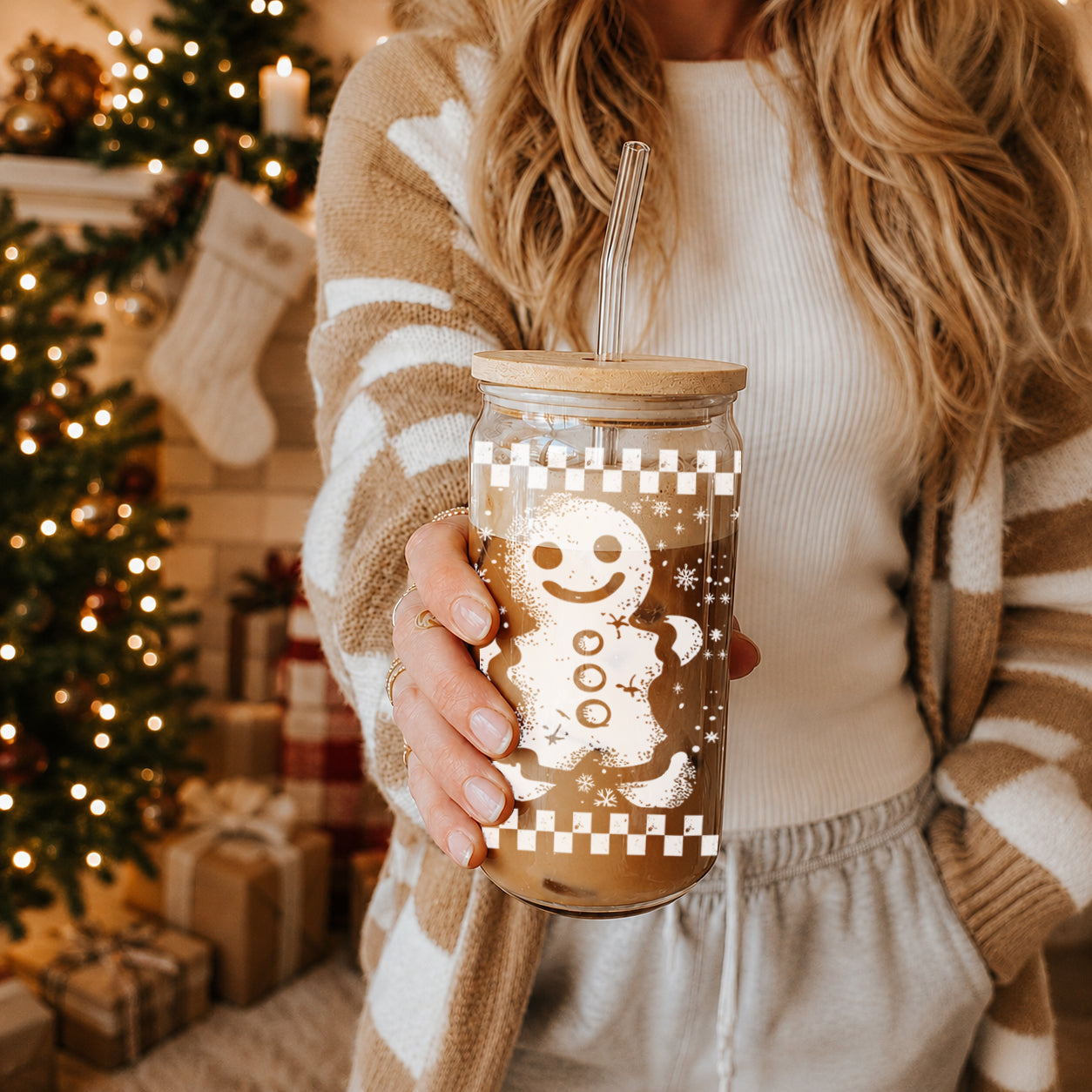 Christmas gifts under $20 retro gingerbread glass tumbler 17oz - Holiday coffee cup bamboo lid glass straw
Unique Christmas gifts vintage gingerbread glass cup 17oz - Retro holiday drinkware bamboo lid straw
Bulk Eco-friendly Christmas coffee mug – reusable glass tumbler with bamboo lid and straw