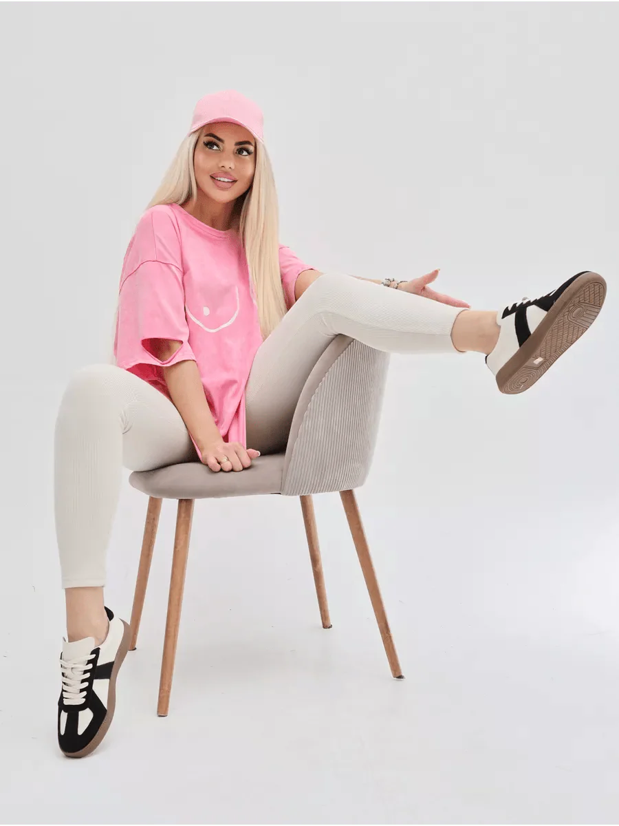 Gloria Sneakers: Stylish Comfort for Any Adventure