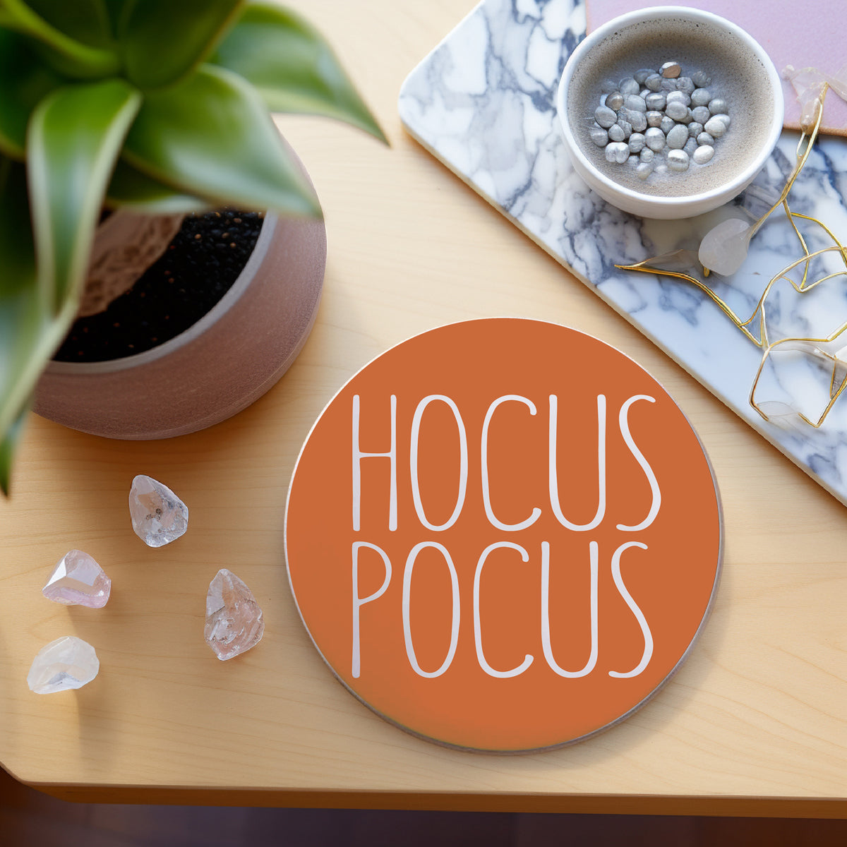 halloween party table setting
halloween party table accents and decor
halloween dinner events
halloween food table display
halloween dining table decor ideas
halloween dinner table ideas