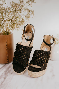 Juti Wedges in Black