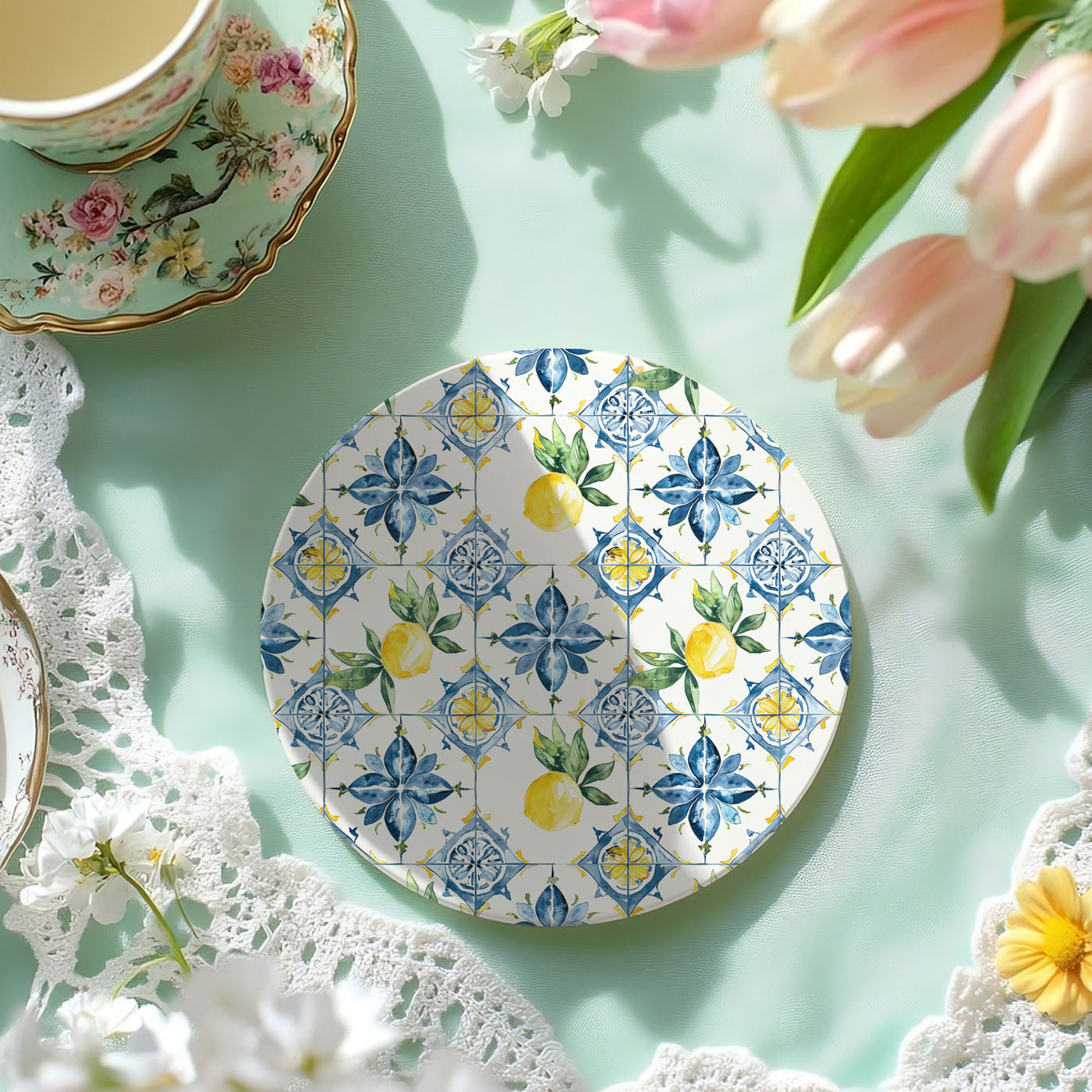 Housewarming gift luxury lemon pattern coasters
Wholesale Mediterranean coaster collection by Gia Roma
Retail display of lemon pattern ceramic coasters