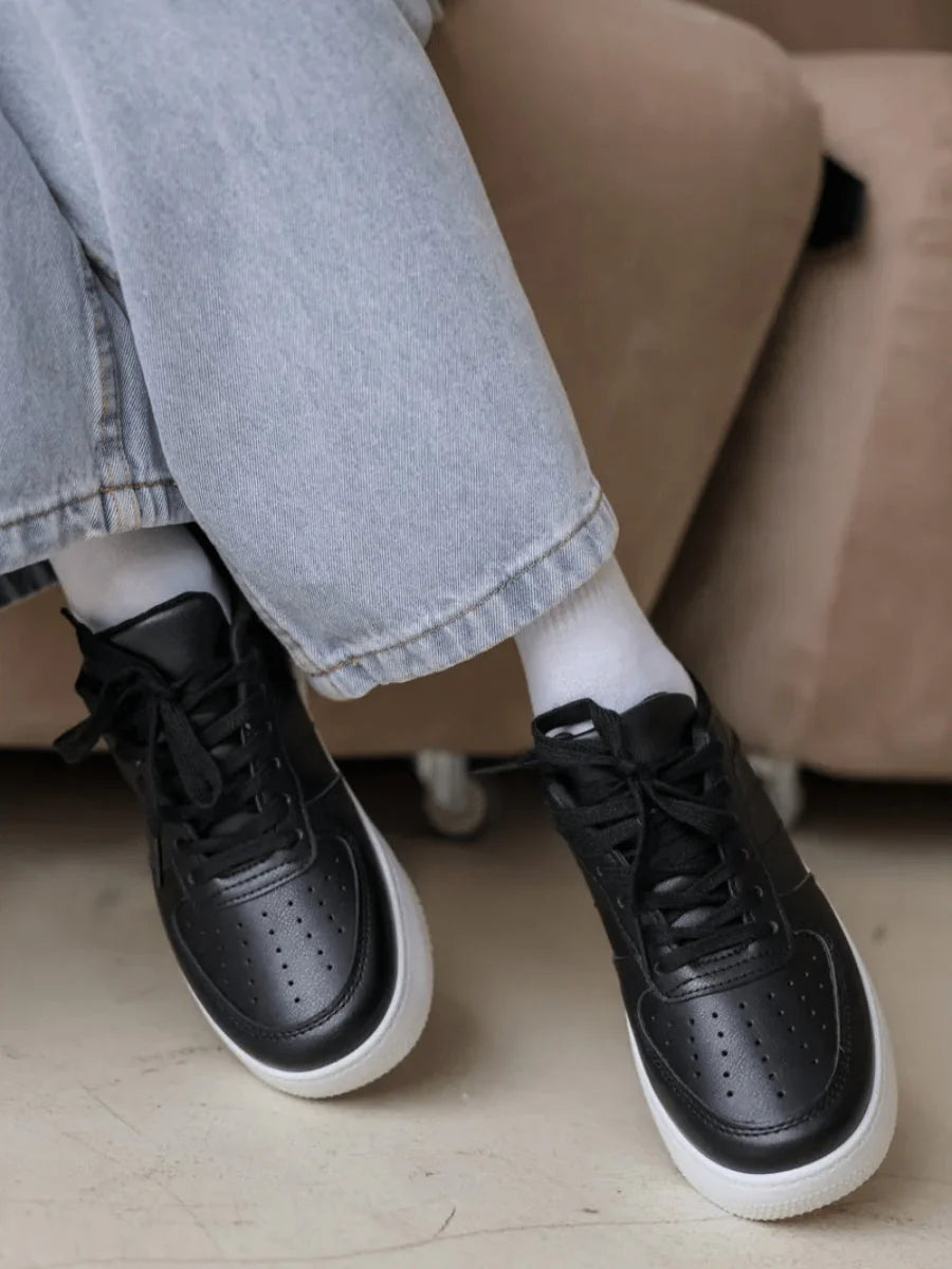 Lester Sneakers Ver 2: Ultimate Comfort Edition