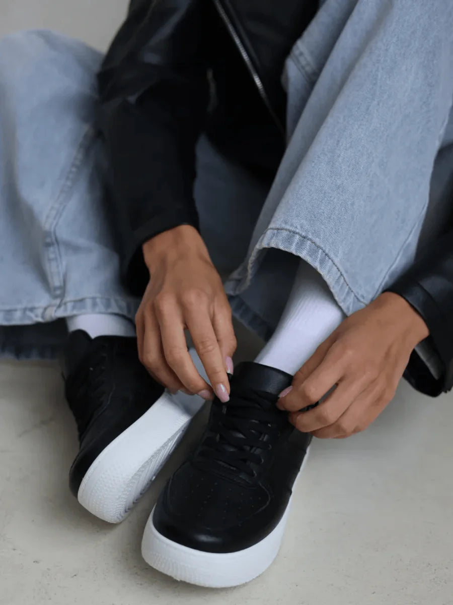 Lester Sneakers Ver 2: Ultimate Comfort Edition