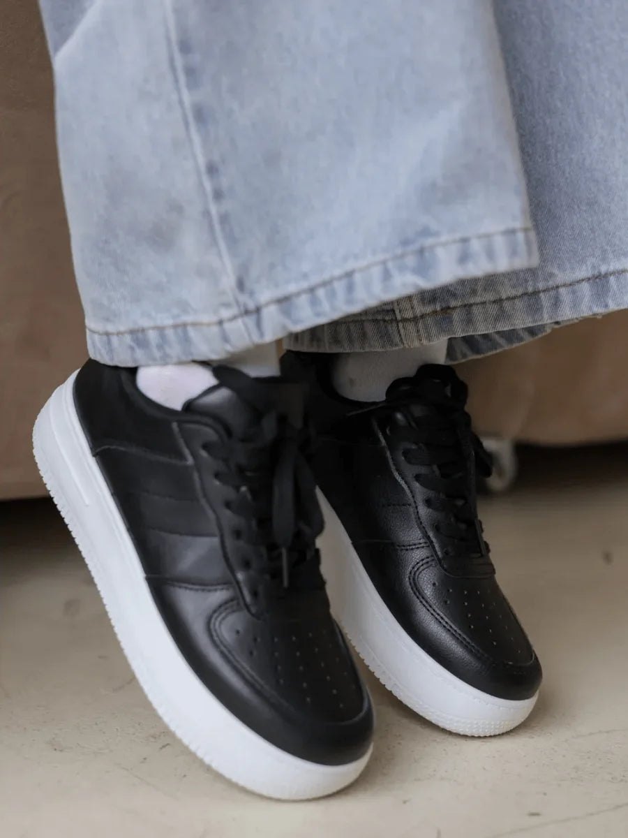 Lester Sneakers Ver 2: Ultimate Comfort Edition