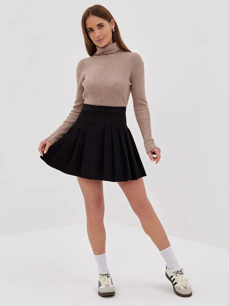 Lillian Timeless Chic Sneakers