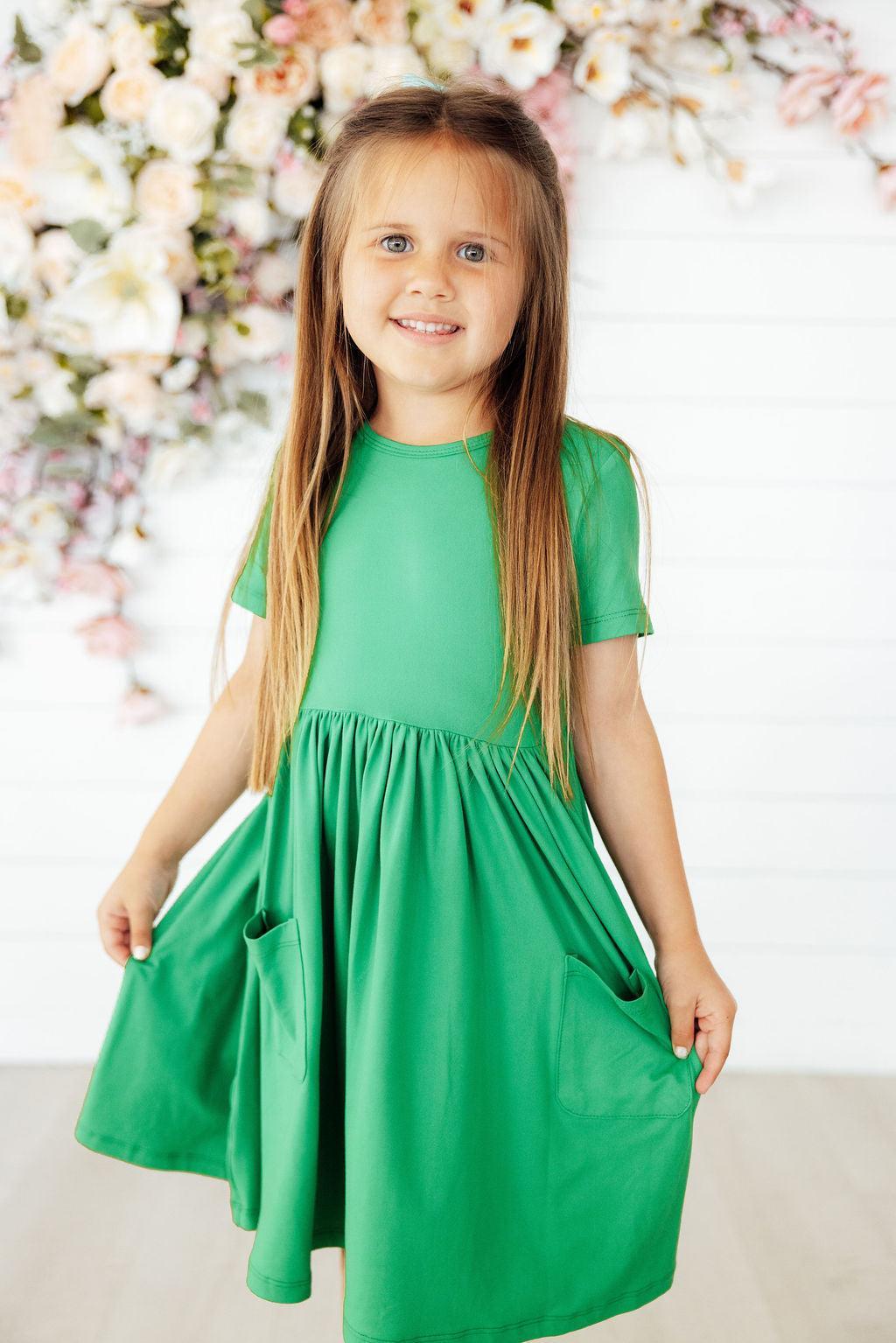 Kelly Green S/S Pocket Twirl Dress