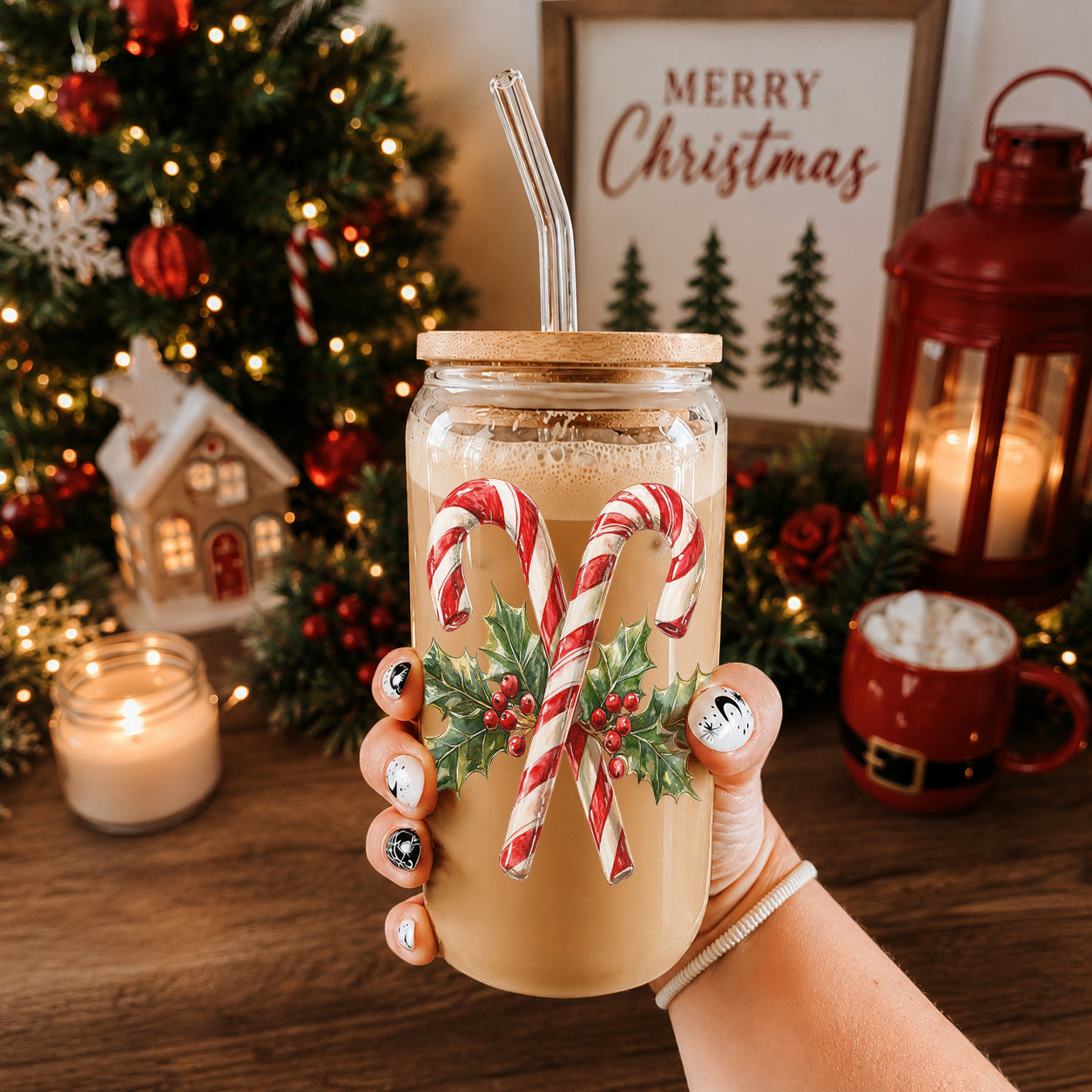 Unique Christmas gifts candy cane holly glass cup 17oz - Holiday traditional coffee tumbler bamboo lid straw
Sparkly Christmas coffee mug – holly wreath and candy cane design glass tumbler