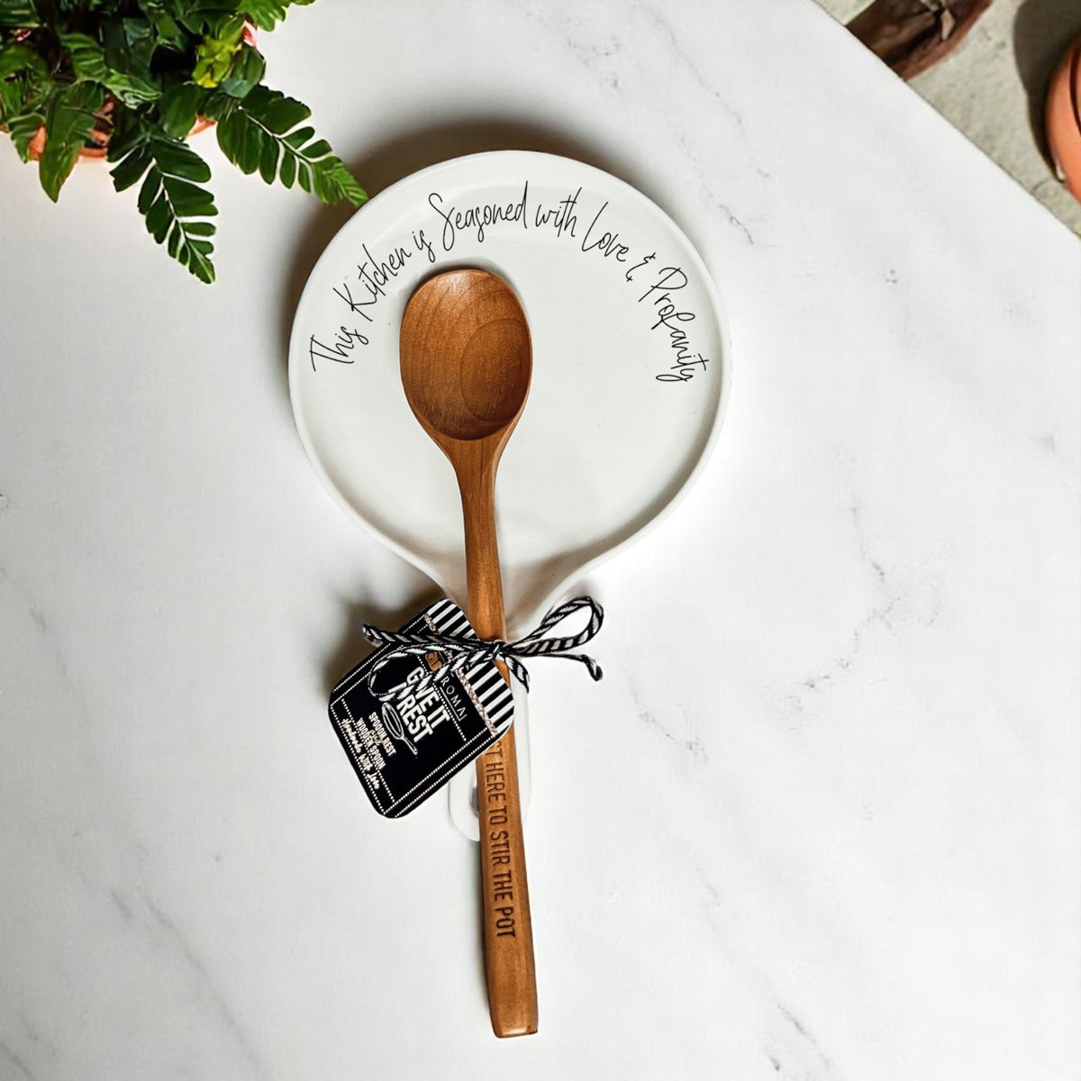 Contemporary spoon holder
Modern kitchen tools
Minimalist cooking decor
Christmas kitchen decor