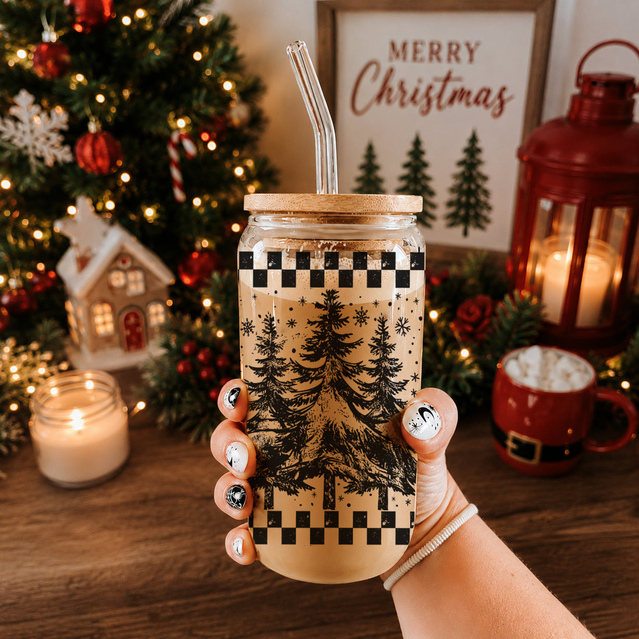 Christmas kitchen decor retro glass cup 17oz - Vintage tree holiday tumbler with straw - Checkered festive drinkware
Vintage Christmas coffee gifts glass tumbler 17oz - Retro tree holiday drinkware bamboo lid - Checkered kitchen accessories