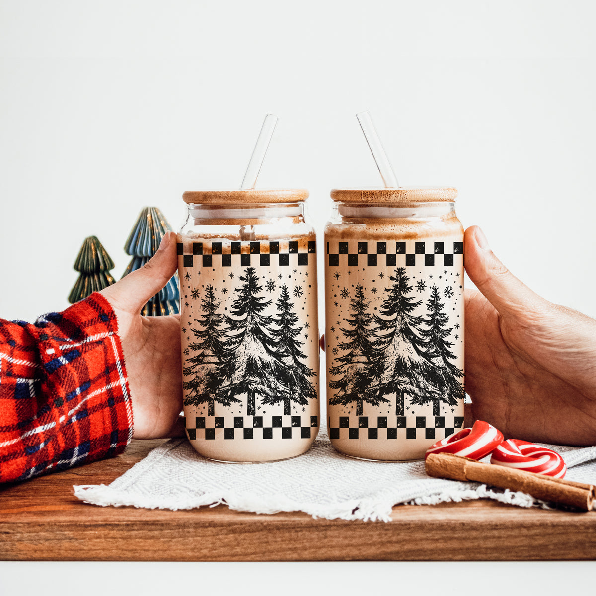 Christmas cup with retro trees - reusable tumbler with bamboo lid
Buffalo check Christmas tumbler - retro tree holiday drinkware
Vintage holiday tumbler gift - Christmas tree glass with rustic design