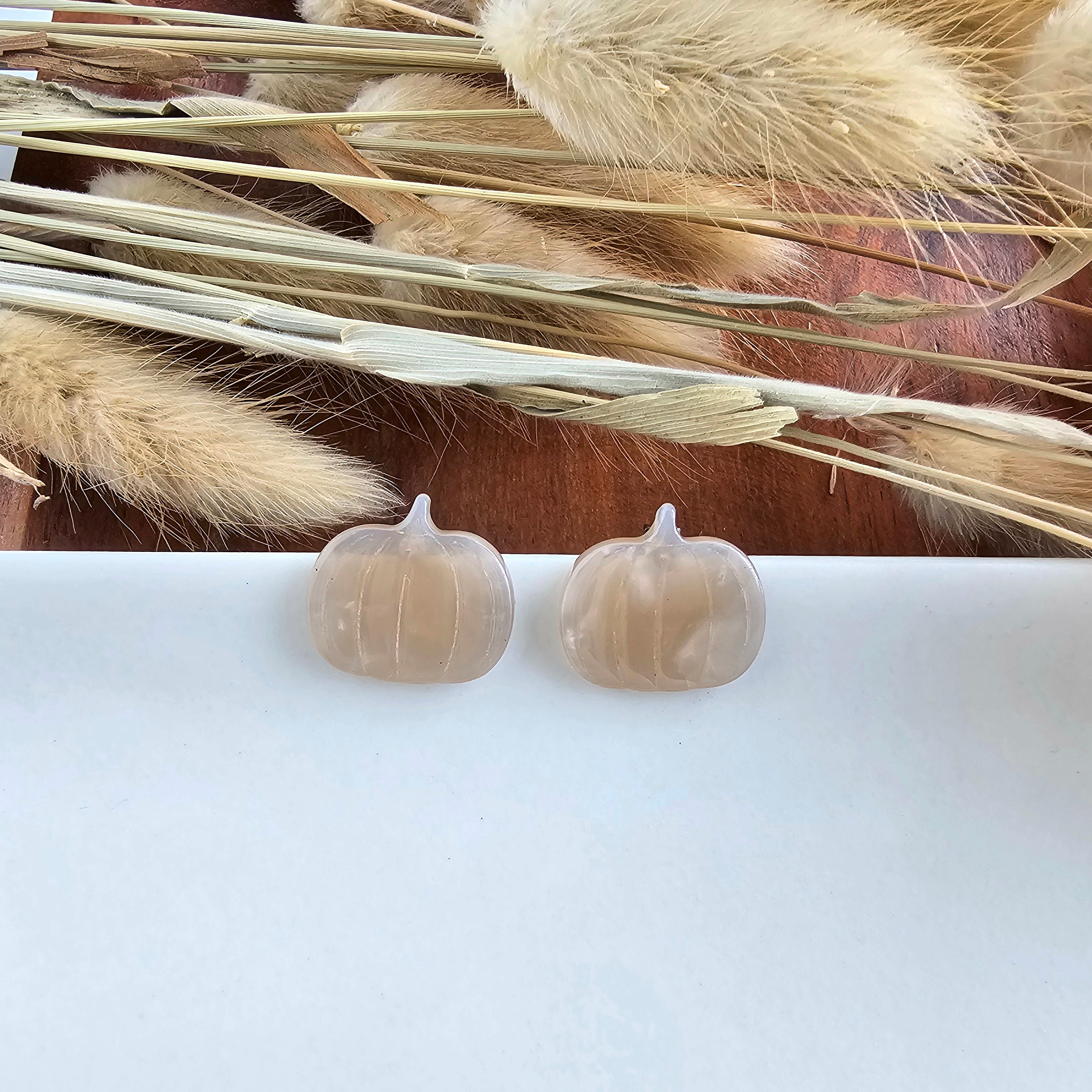 Pumpkin Patch Studs - Cashmere