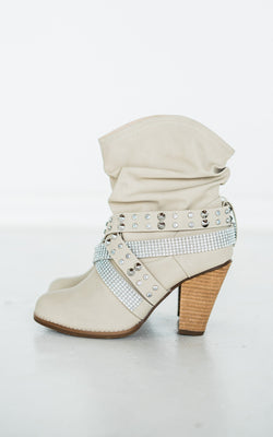 Short Change Booties in Cream - Rural Haze