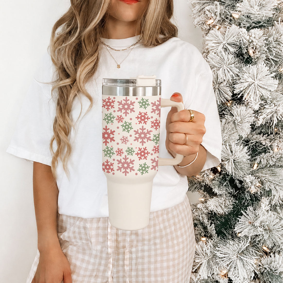 Christmas beverage tumbler with snowflakes
green winter coffee tumbler
festive pastel Christmas water cup
snowflake Christmas tumbler for everyday use
pretty winter holiday travel cup
Christmas cup with feminine snowflake pattern
pink green festive drinkware
holiday tumbler with soft winter colors
winter snowflake beverage tumbler
Christmas drink tumbler with blush accents
festive pink winter cup with handle
green holiday snowflake drink cup
pastel Christmas beverage tumbler
Pink Green Christmas Snowflakes