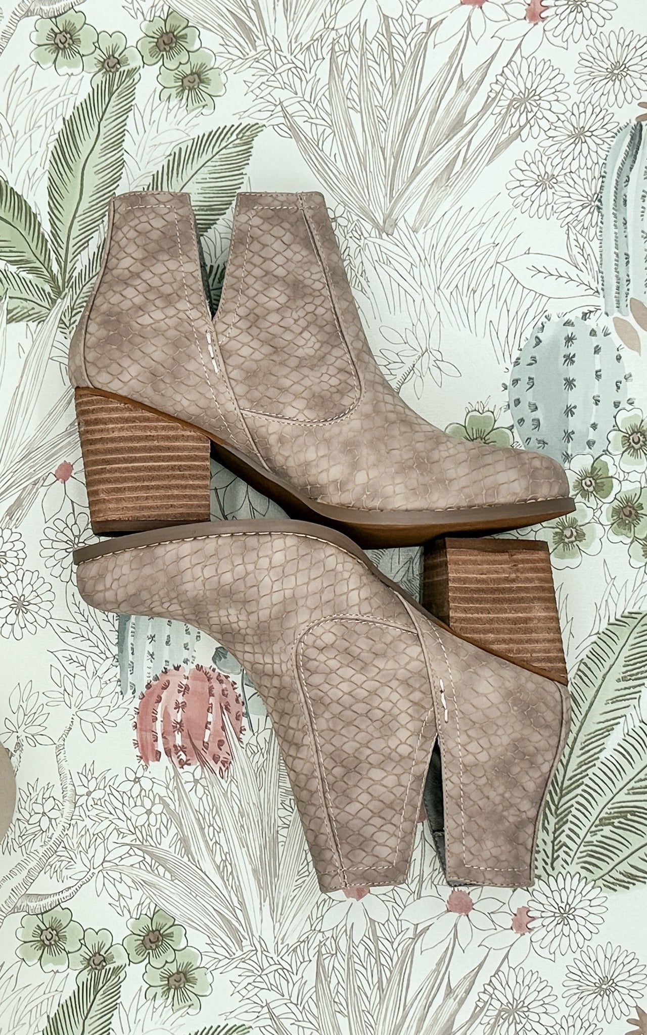 Tarim Bootie in Taupe - Rural Haze