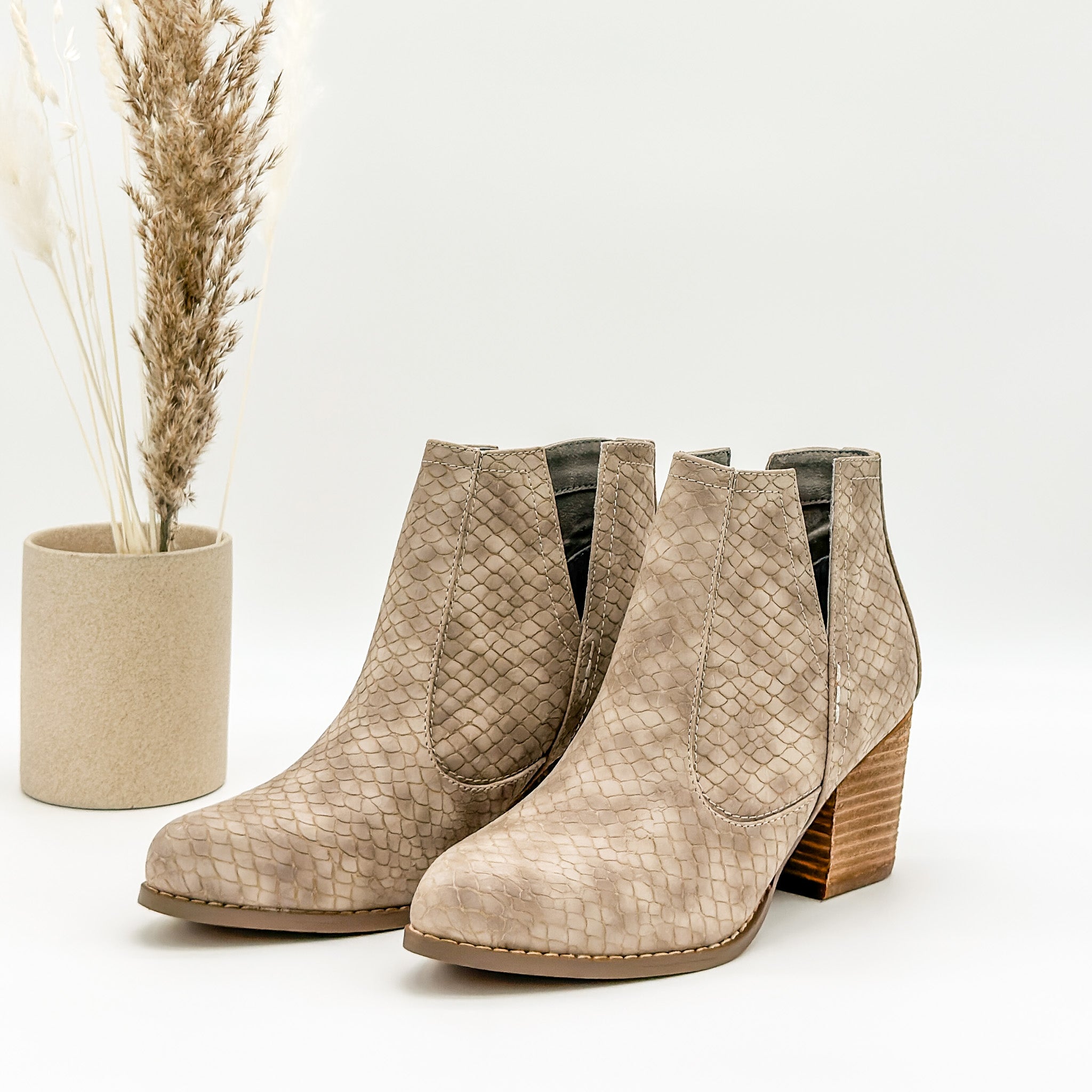 Tarim Bootie in Taupe - Rural Haze