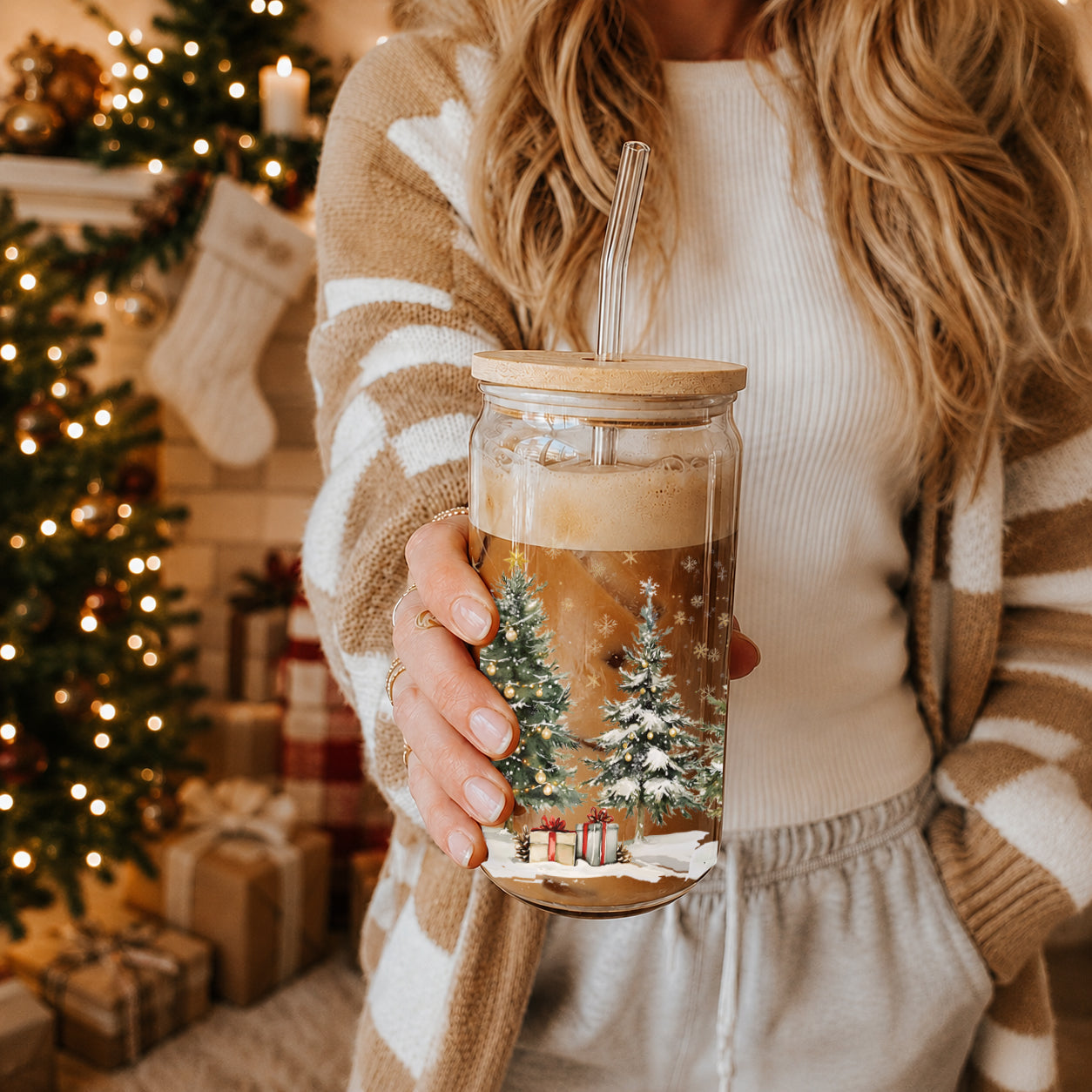 Winter wonderland Christmas glass cup 17oz - Holiday tree tumbler bamboo lid glass straw - Festive coffee gift
Small Shop Christmas tumbler with bamboo lid - winter wonderland Christmas tree design
Holiday glass tumbler 17oz - Christmas tree winter scene coffee cup bamboo lid - Festive kitchen gifts with straw