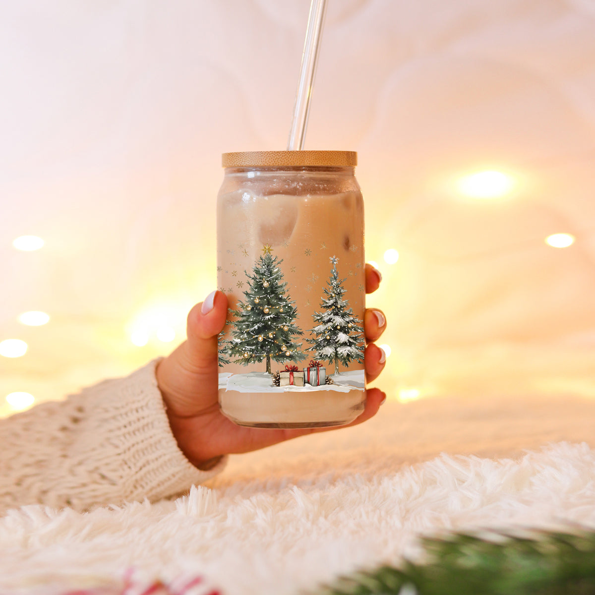 Christmas kitchen decor glass cup 17oz - Winter tree holiday tumbler with straw - Festive drinkware bamboo lid
Christmas tree glass tumbler - snowy winter wonderland holiday cup