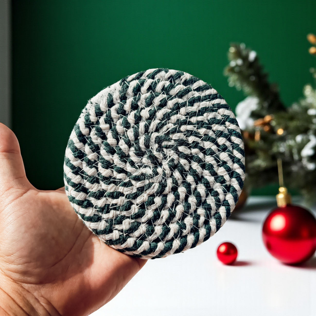 Durable holiday candy cane coasters Christmas long lasting accessories
Early Christmas candy cane coasters holiday shopping braided rope
December candy cane coasters Christmas last minute gift holiday